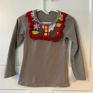 Size 100. Adorable long sleeve botique top.